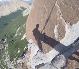 Escalada trad en Frey